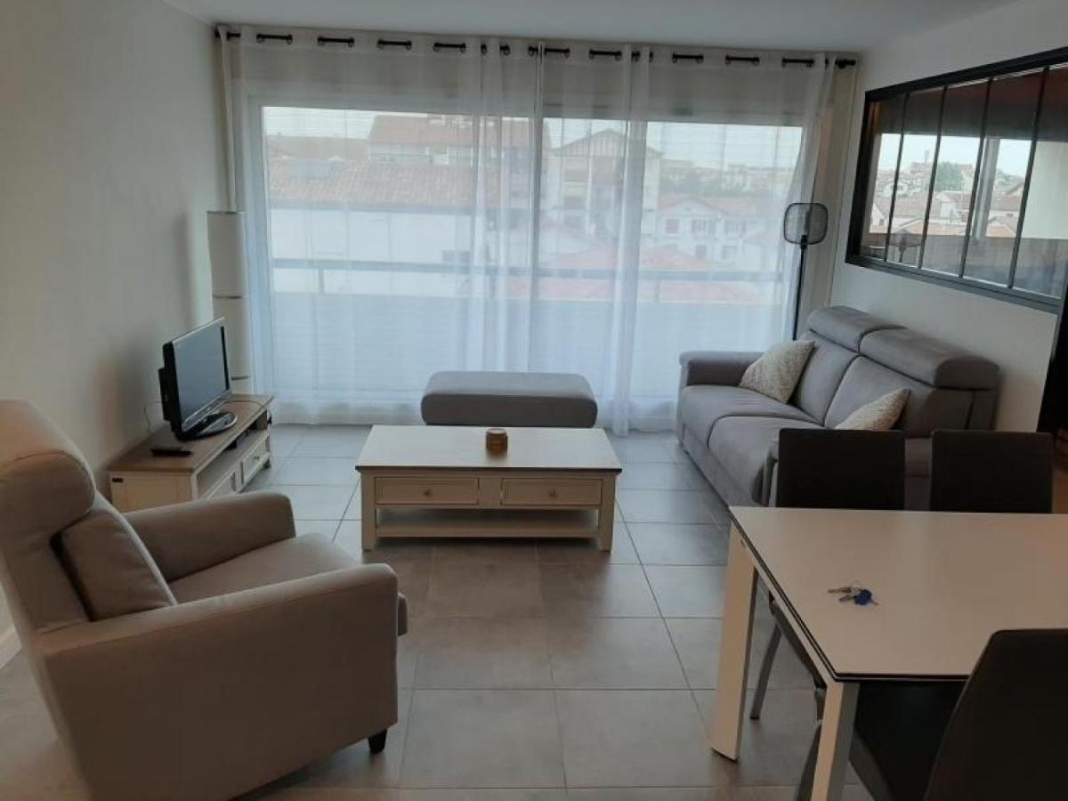 Appartement T3 Renove A 10 Min Du Centre-Ville Avec Balcon, Garage Et Wifi A Saint-Jean-De-Luz - Fr-1-239-584 Eksteriør billede